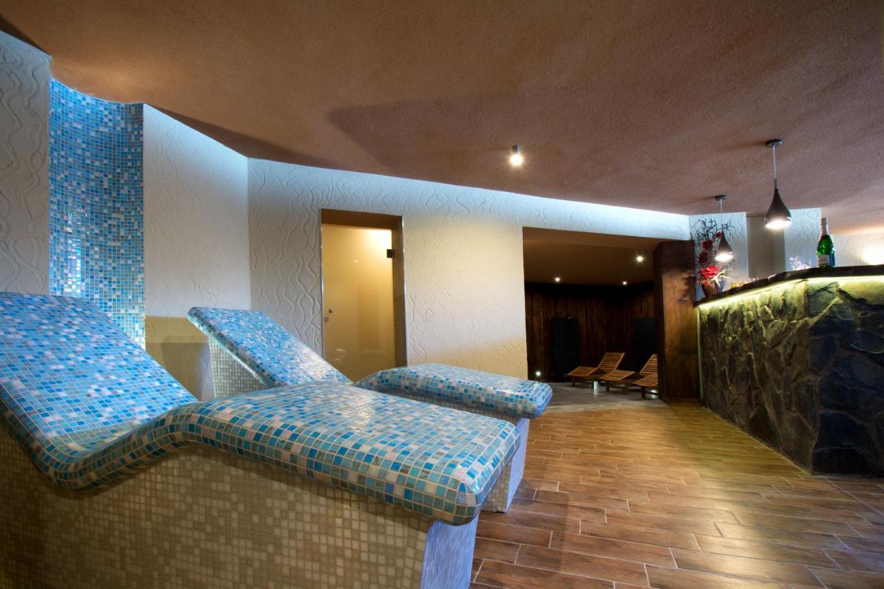 Hotel Lesana Stara Lesna Exterior photo