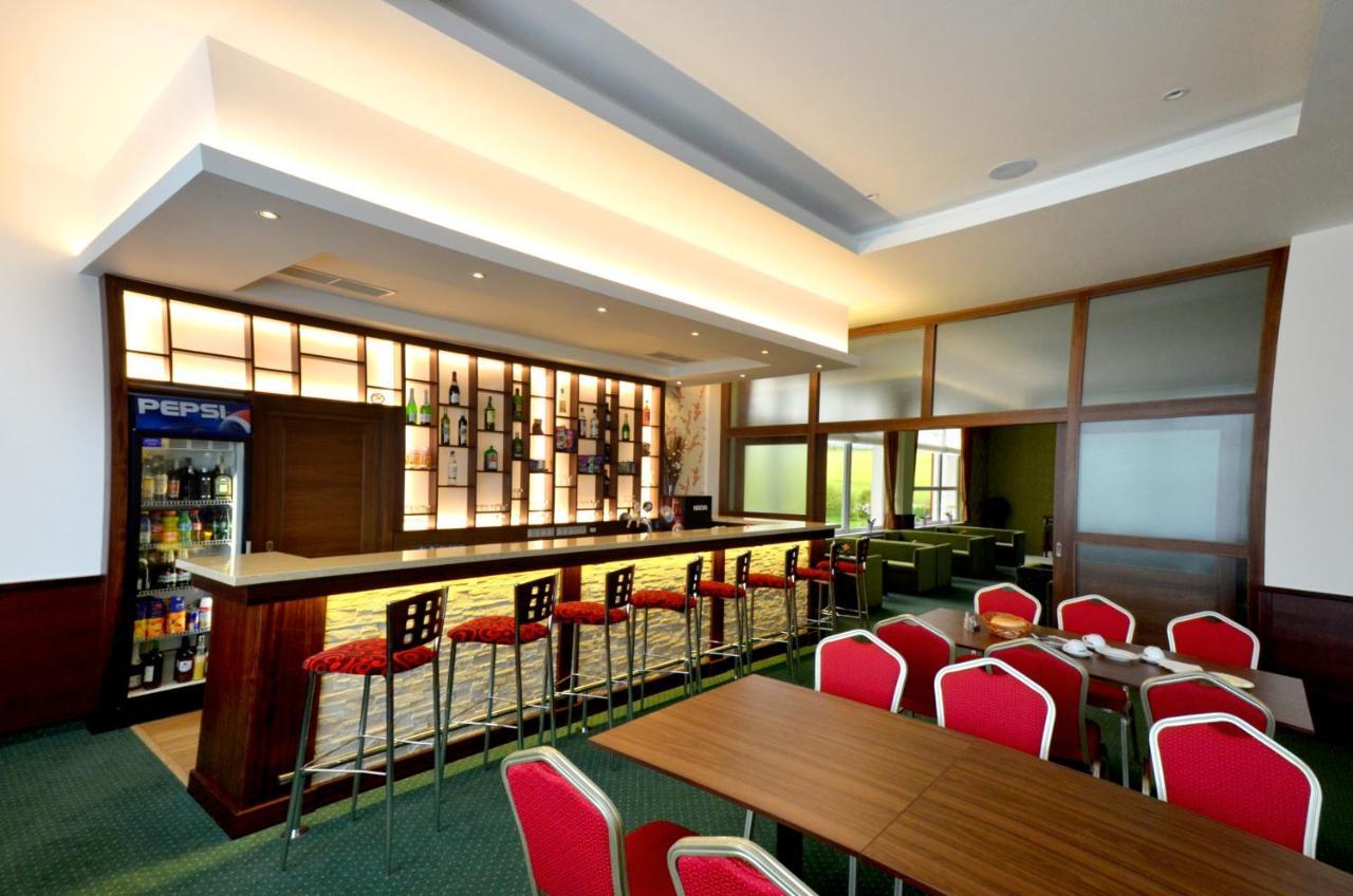 Hotel Lesana Stara Lesna Exterior photo