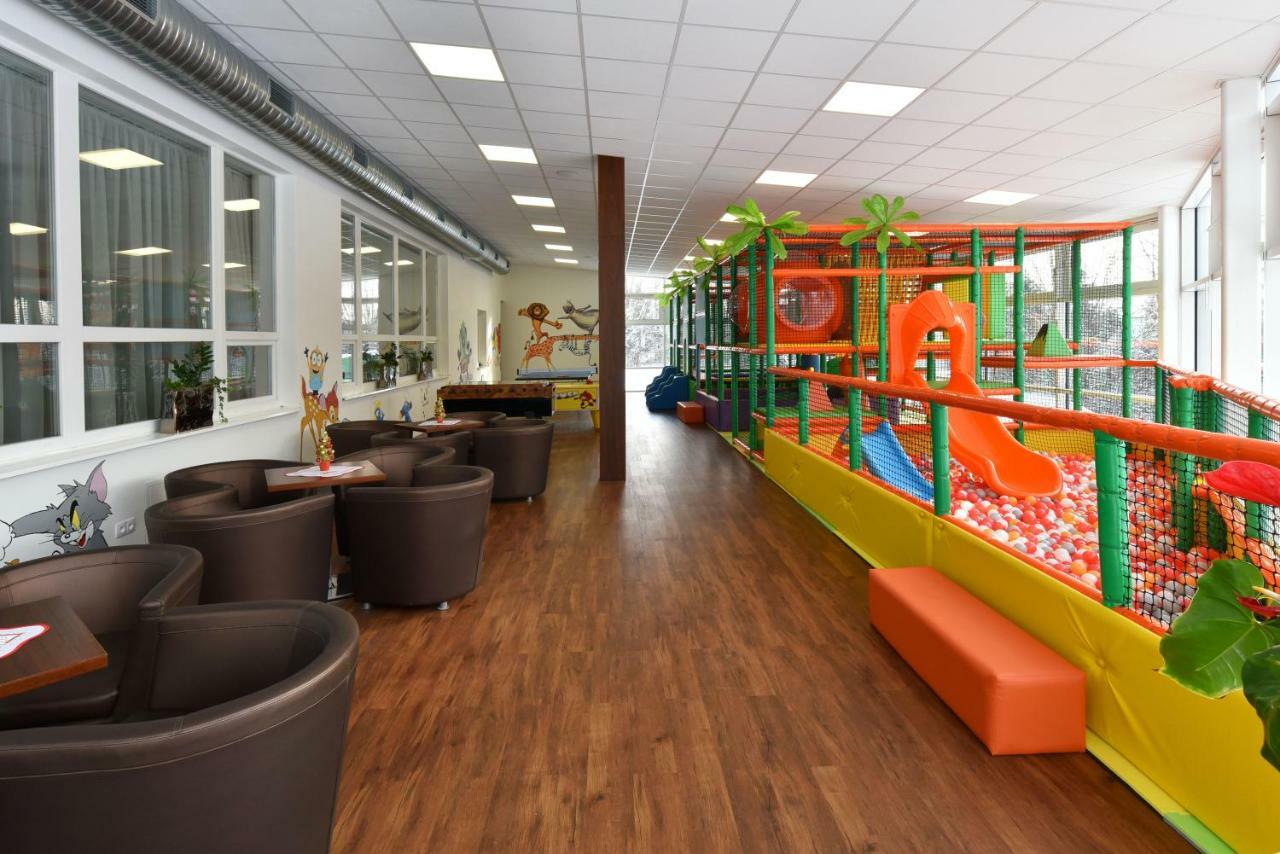 Hotel Lesana Stara Lesna Exterior photo